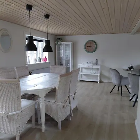 Сasa de vacaciones Charmerende I Midtby Struer